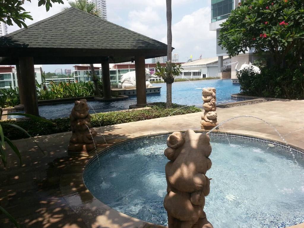 Baan Sathorn Riverfront กรุงเทพมหานคร ภายนอก รูปภาพ