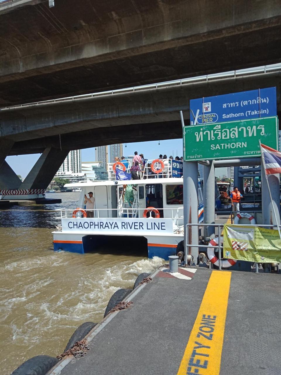 Baan Sathorn Riverfront กรุงเทพมหานคร ภายนอก รูปภาพ